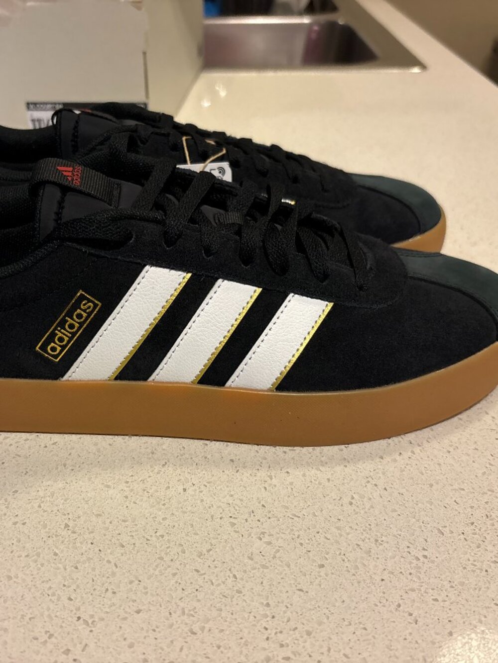 Addidas Mens Vl Court 3.0 Sneakers in 11.5, NIB